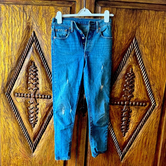 Levi's Classic Blue Denim Jeans - Picture 1 of 3